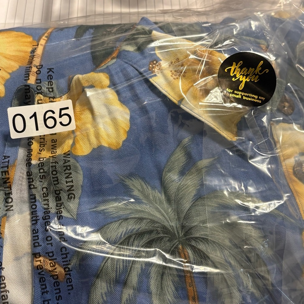 Caribbean Joe Women’s Blue Shirt with Yellow Hibiscus and Green Palms Size 1X - Picture 7 of 7